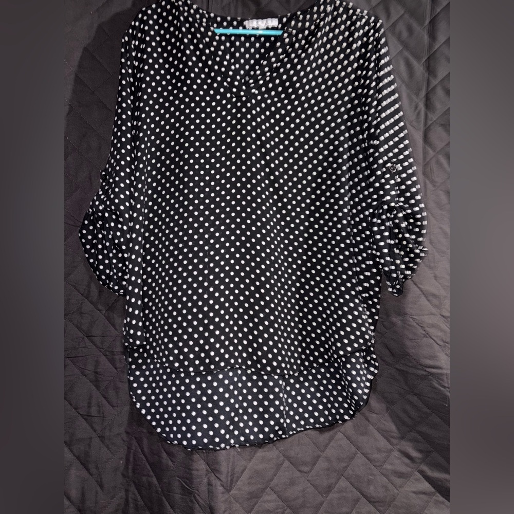 Chaus Black and White 3/4 Sleeve Relaxed Blouse